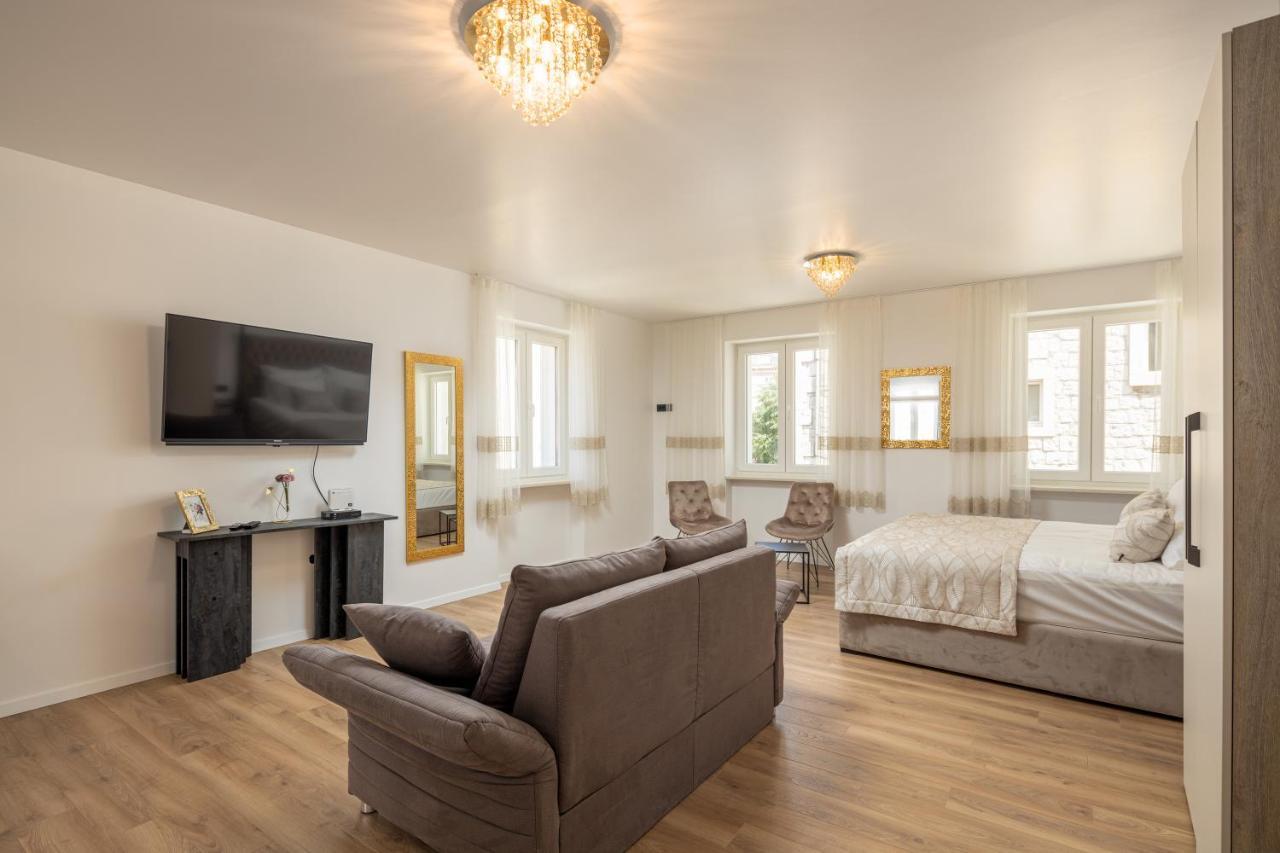 Luxury Accomodation Duje Сплит Екстериор снимка